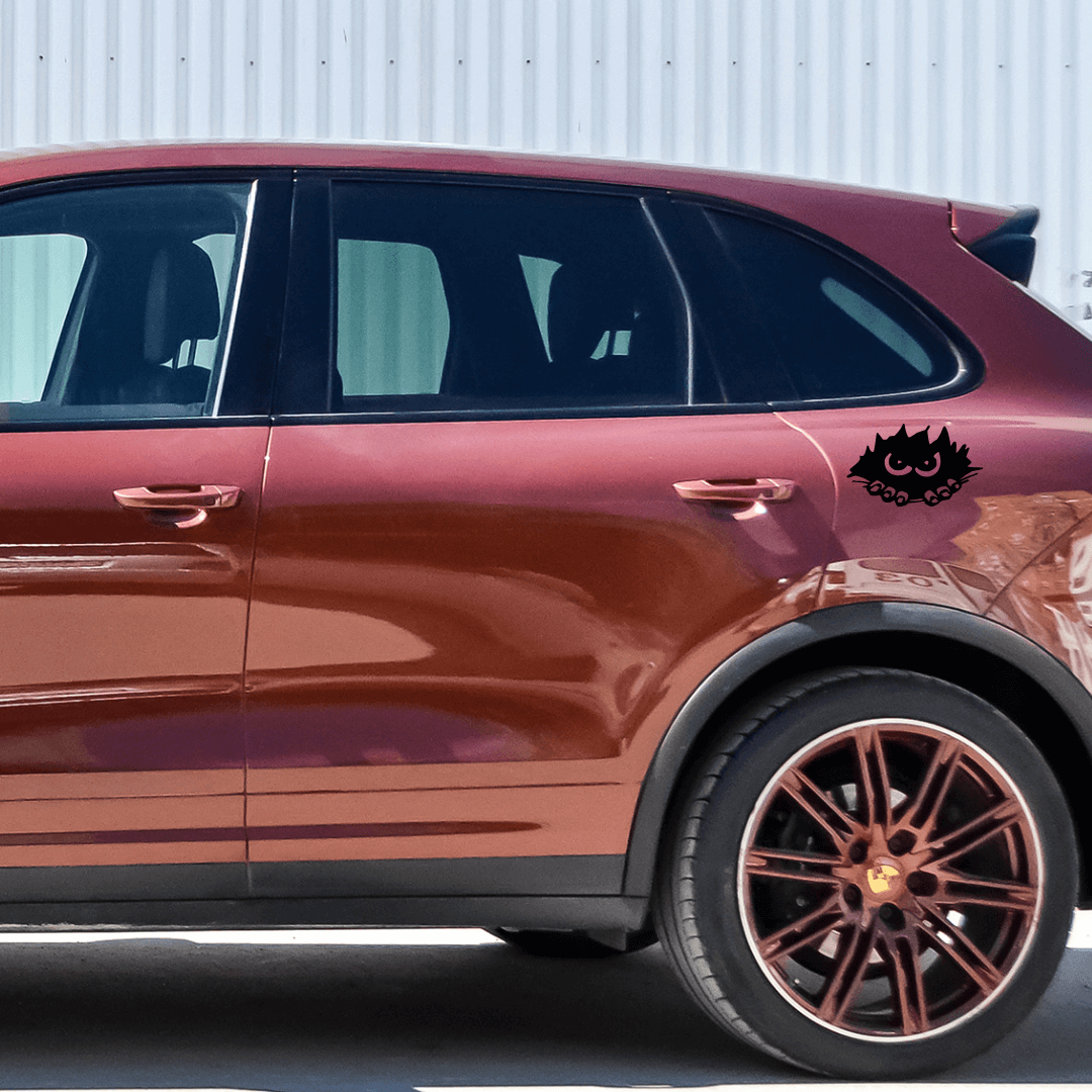 Naklejka Patrzący Potworek na samochód, auto, szybę – Śmieszna i Personalizowana - obrazek 4